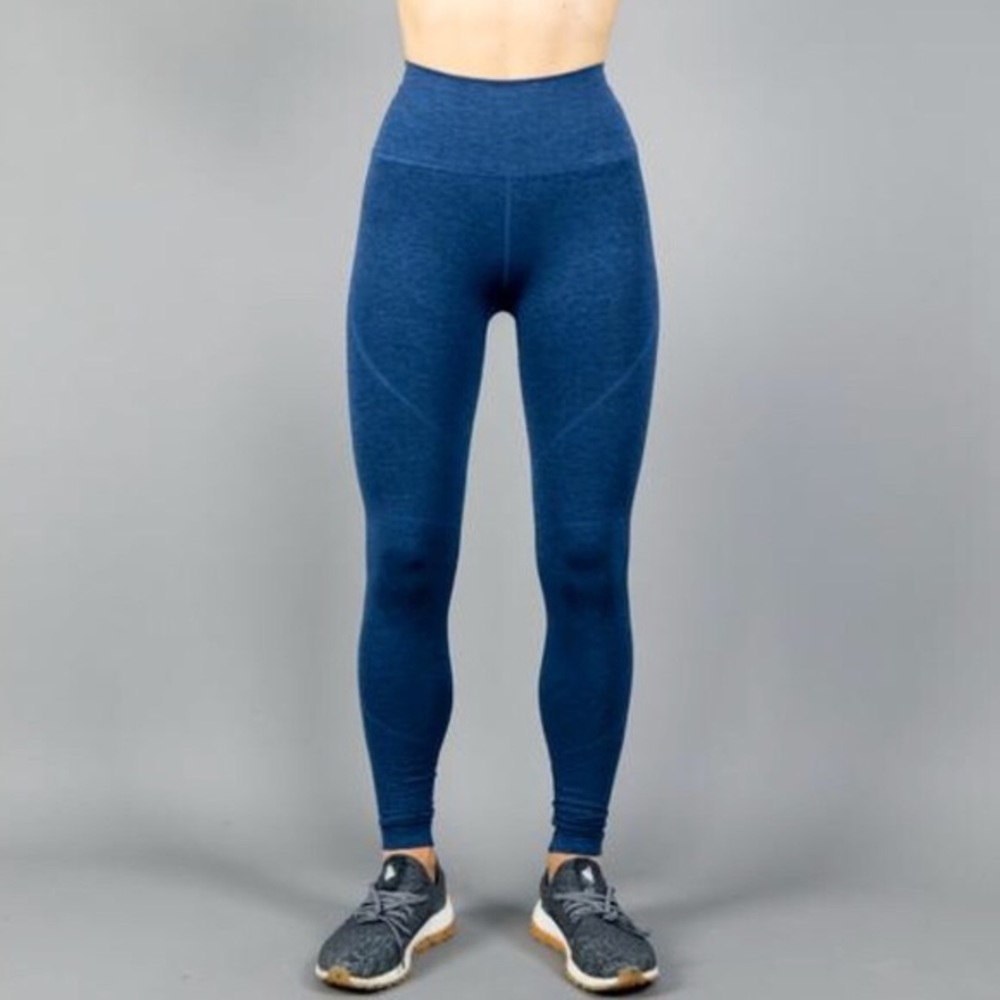 Alphalete Revival Leggings in Blue XS